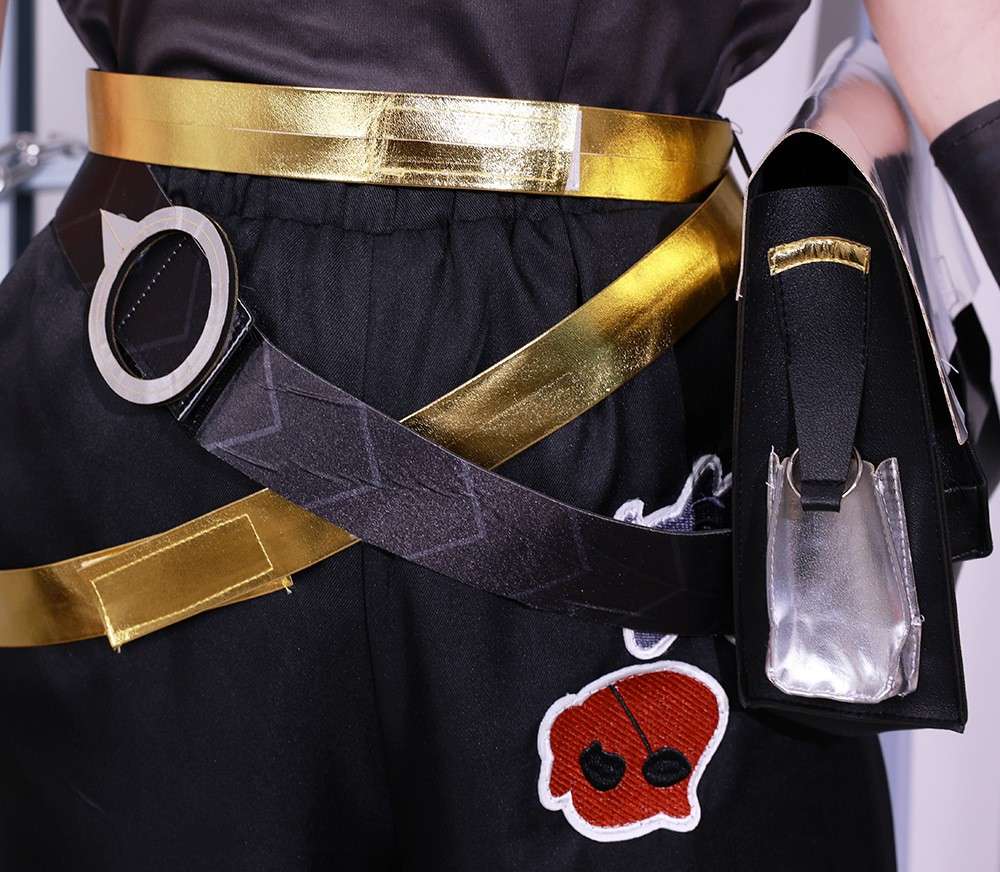 Heartsteel Ezreal cosplay costume from League of Legends – front view 