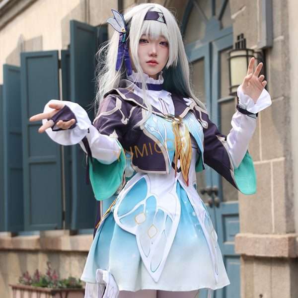 Etunäkymä Lumine Cosplay-puvusta Genshin Impactista