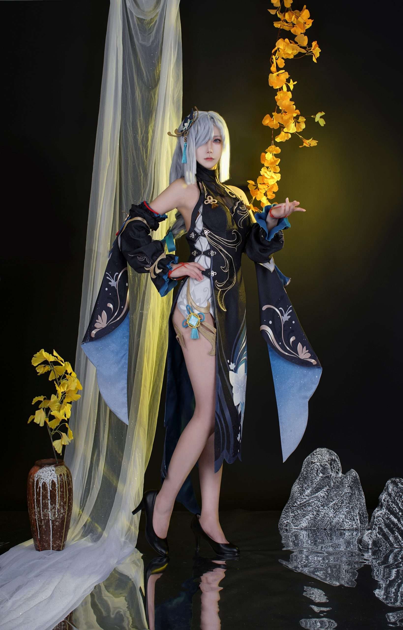  Front view of Shenhe Frostflower Dew Cosplay Costume from Genshin Impact