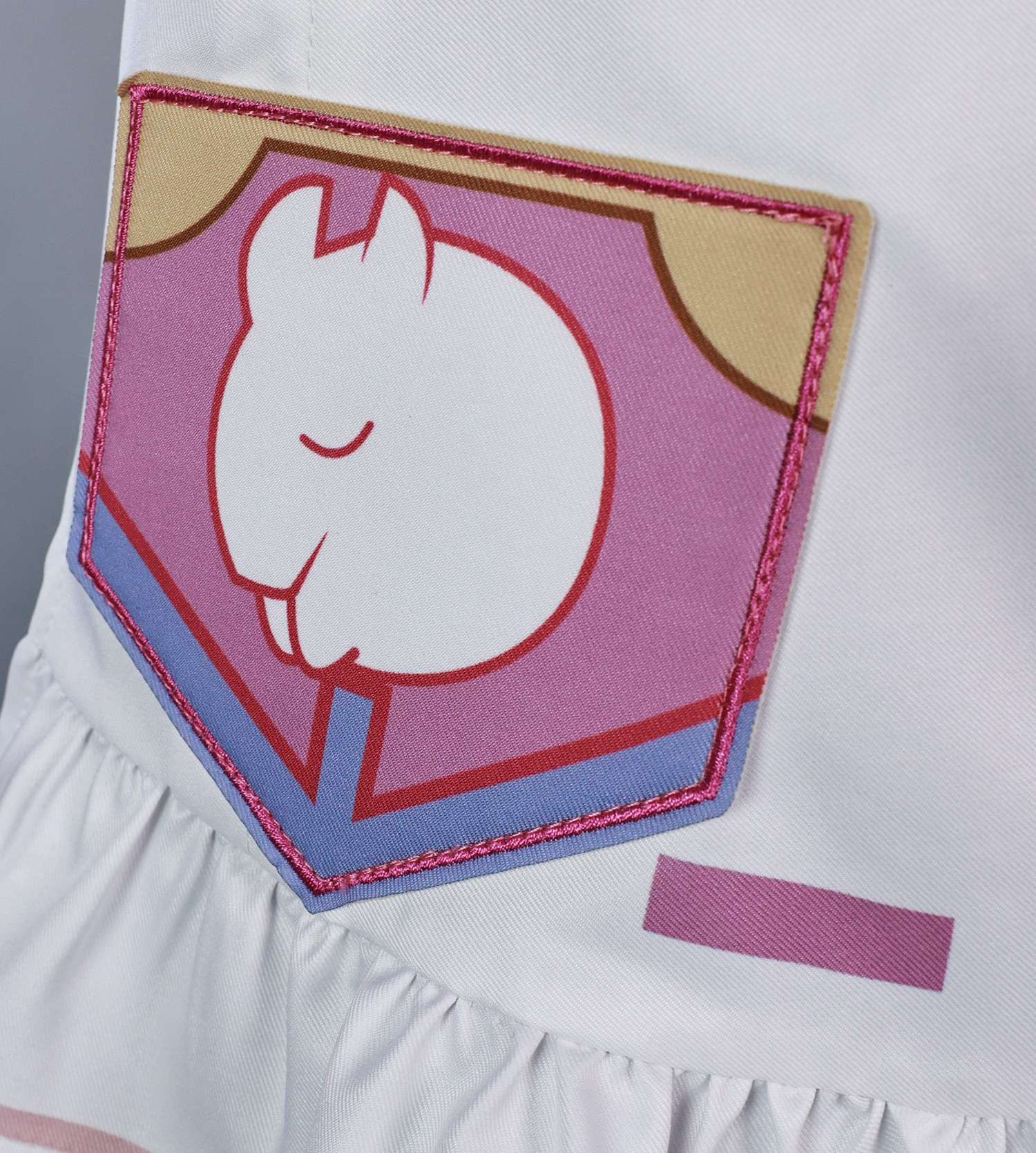 Mizuki Yumemizuki cosplay jelmezének közeli részletei
