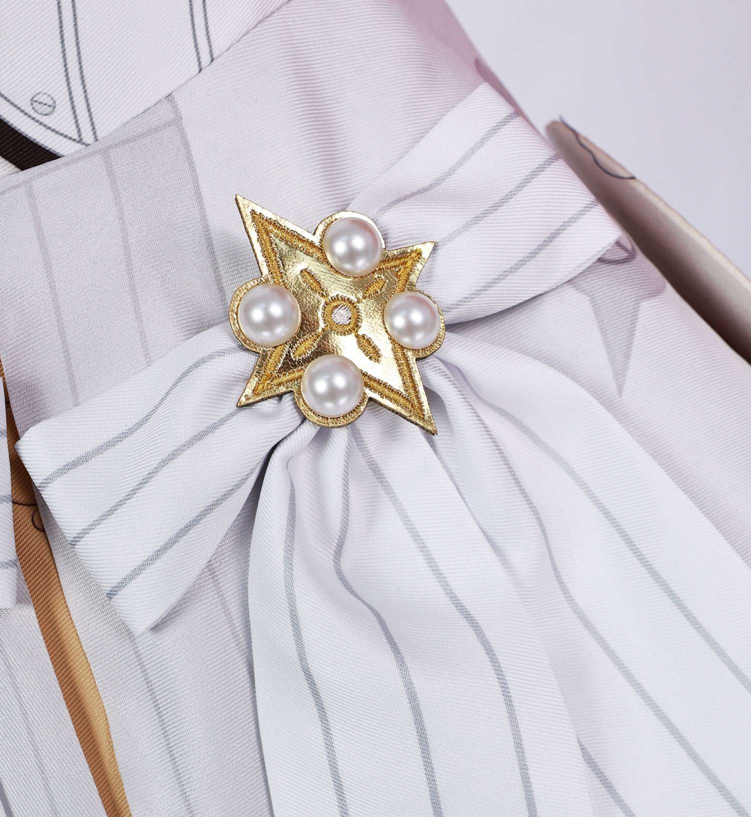 Showcasing the detailed parts of the Astra Yao Cosplay Costume