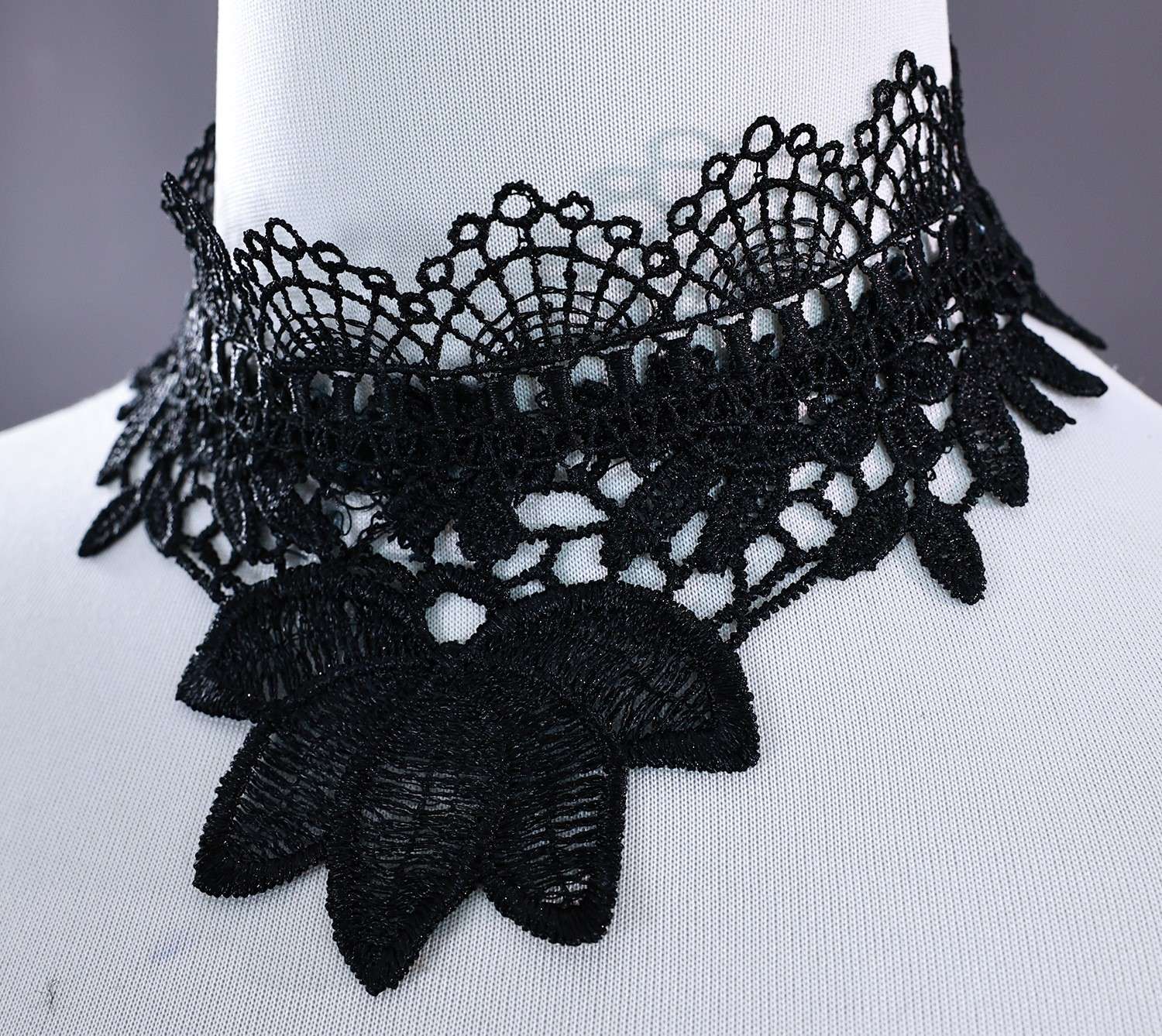 Close-up details of Black Butler Ciel Phantomhive Green Witch cosplay costume