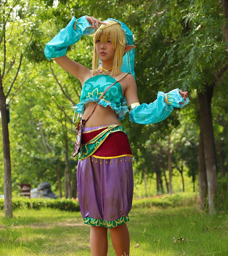 Vista frontal de Breath of the Wild Link Mujer Cosplay Costume