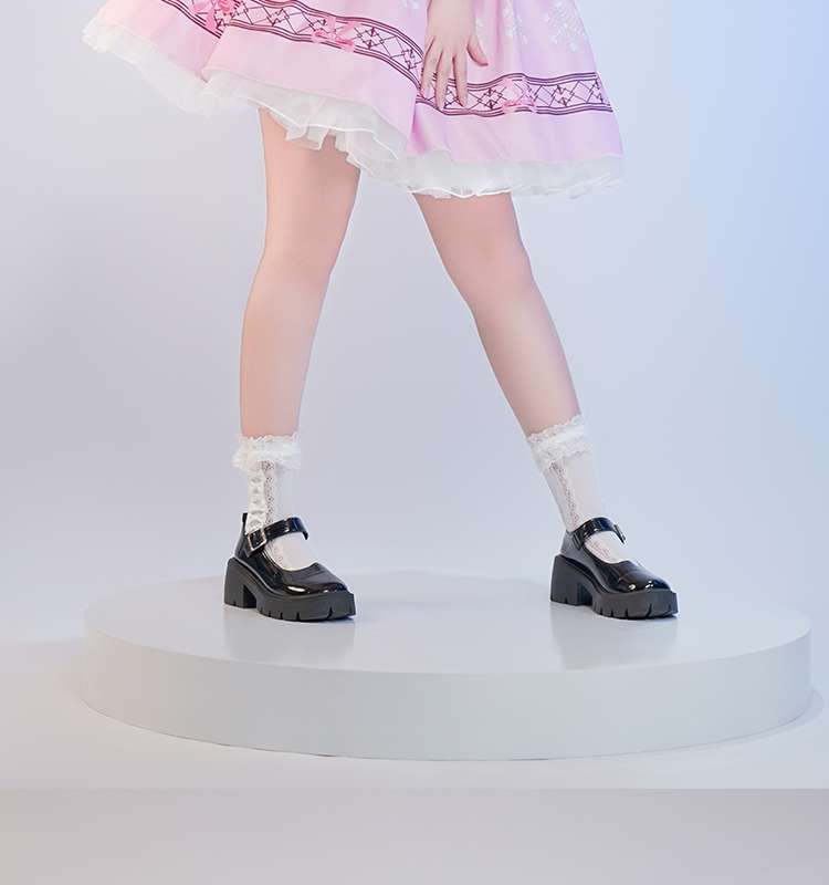 Front view of Infinity Nikki Nikki Cosplay Pink Dress