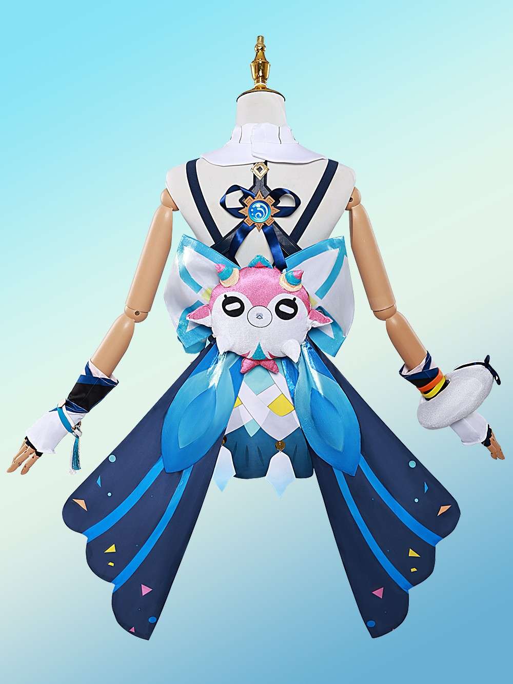 Back view of Mualani cosplay costume from Genshin Impact