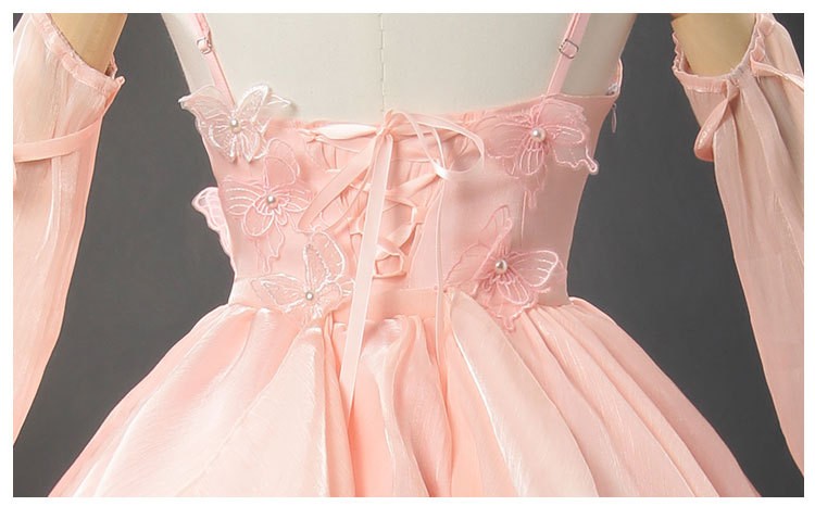 Fabric and decorative details of the Yumicos cosplay costume