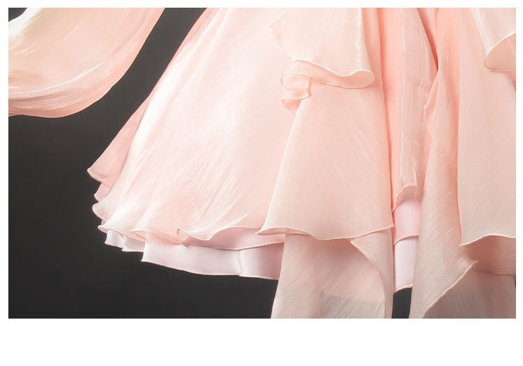 Fabric and decorative details of the Yumicos cosplay costume