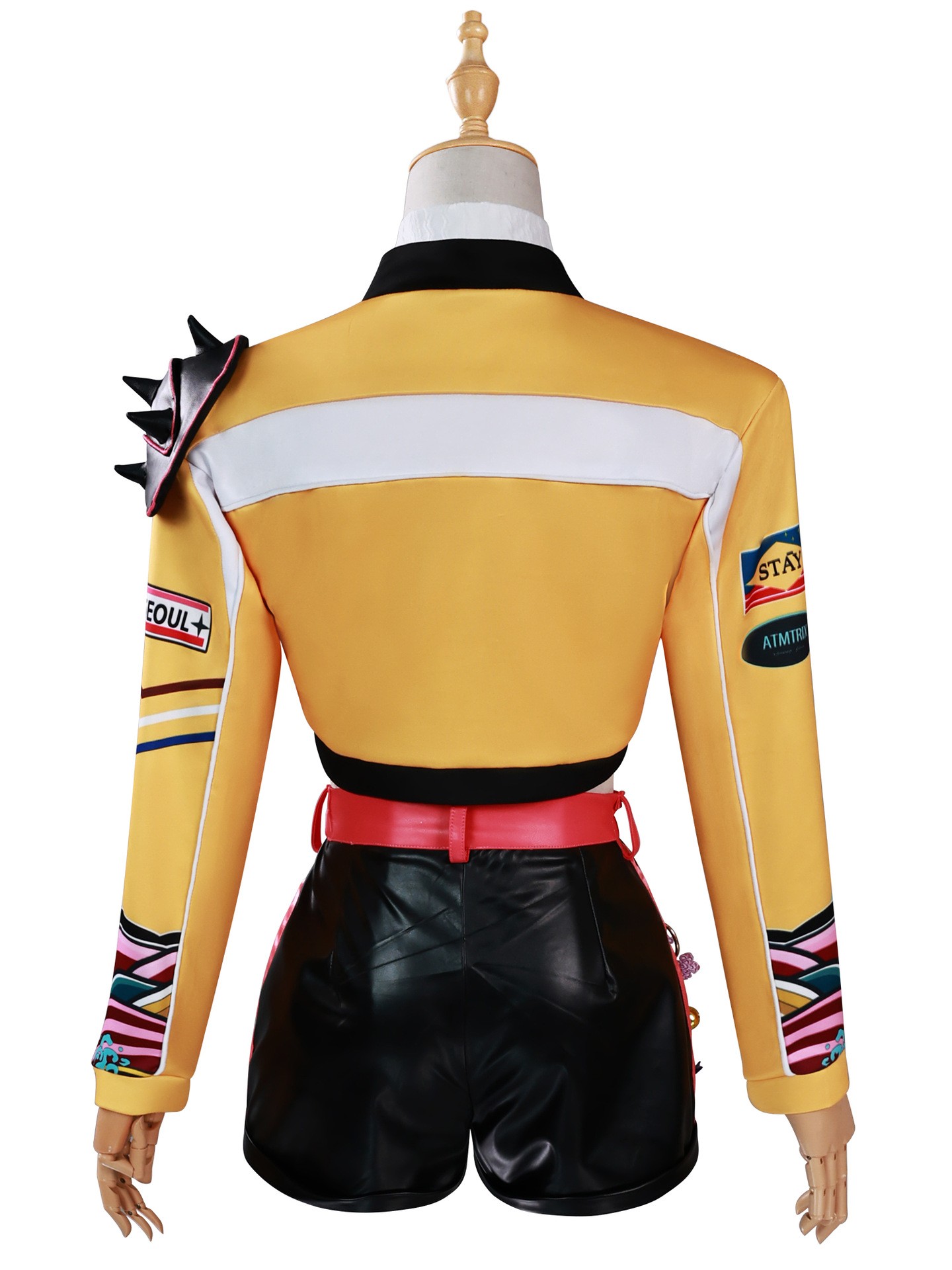 Rumi Performance Outfit Back | Uwowo x Yumicos